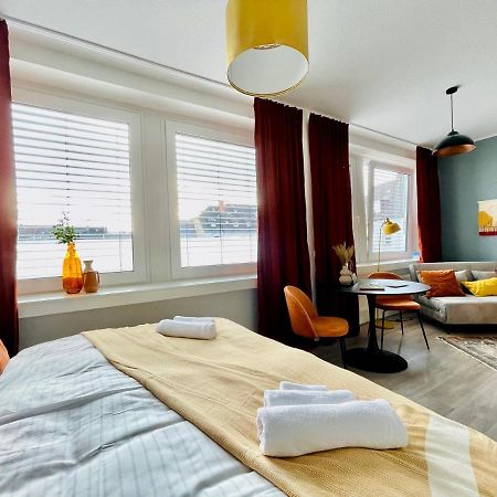 Klassen Stay - Exklusives Apartment Am Hbf - Kueche, Netflix, Kingsizebett Coblença Exterior foto